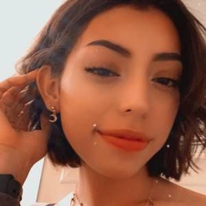 Meet your Posher, María